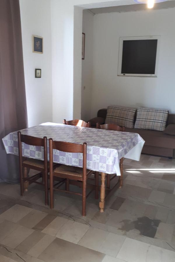 Apartments With A Parking Space Ivan Dolac, Hvar - 8753 외부 사진